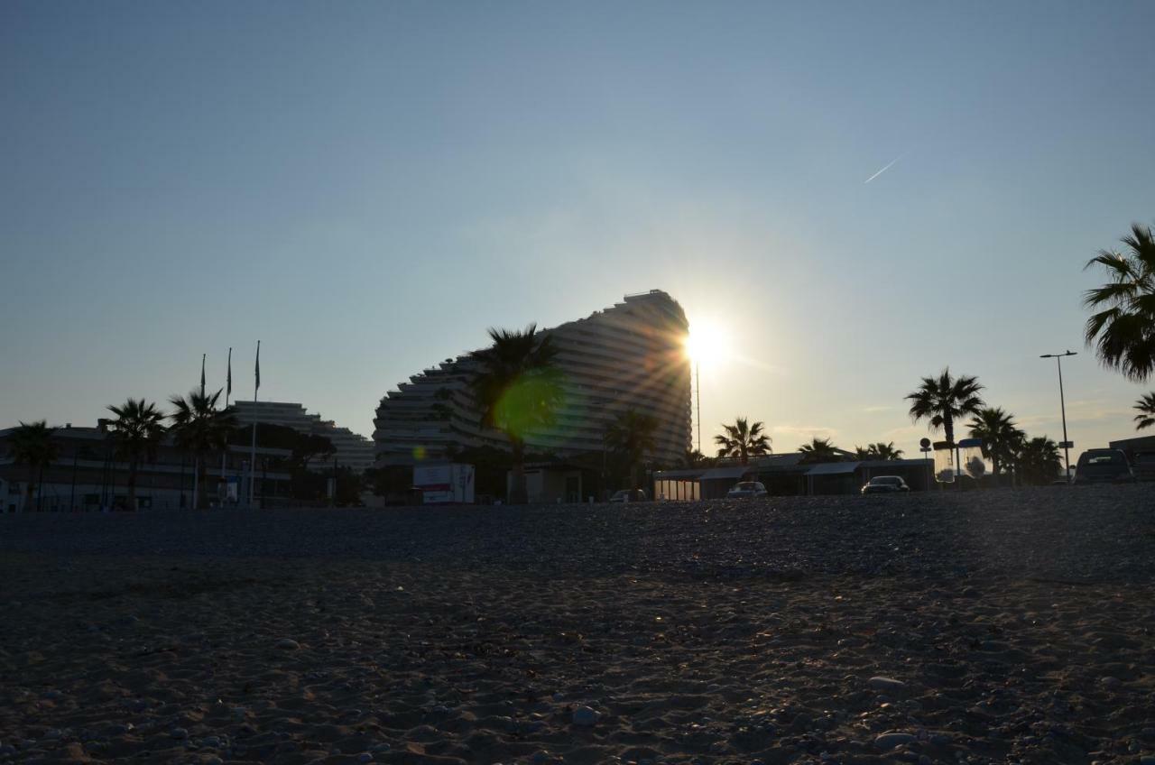Apartmán Fame - Marina Baie Des Anges Villeneuve-Loubet Exteriér fotografie